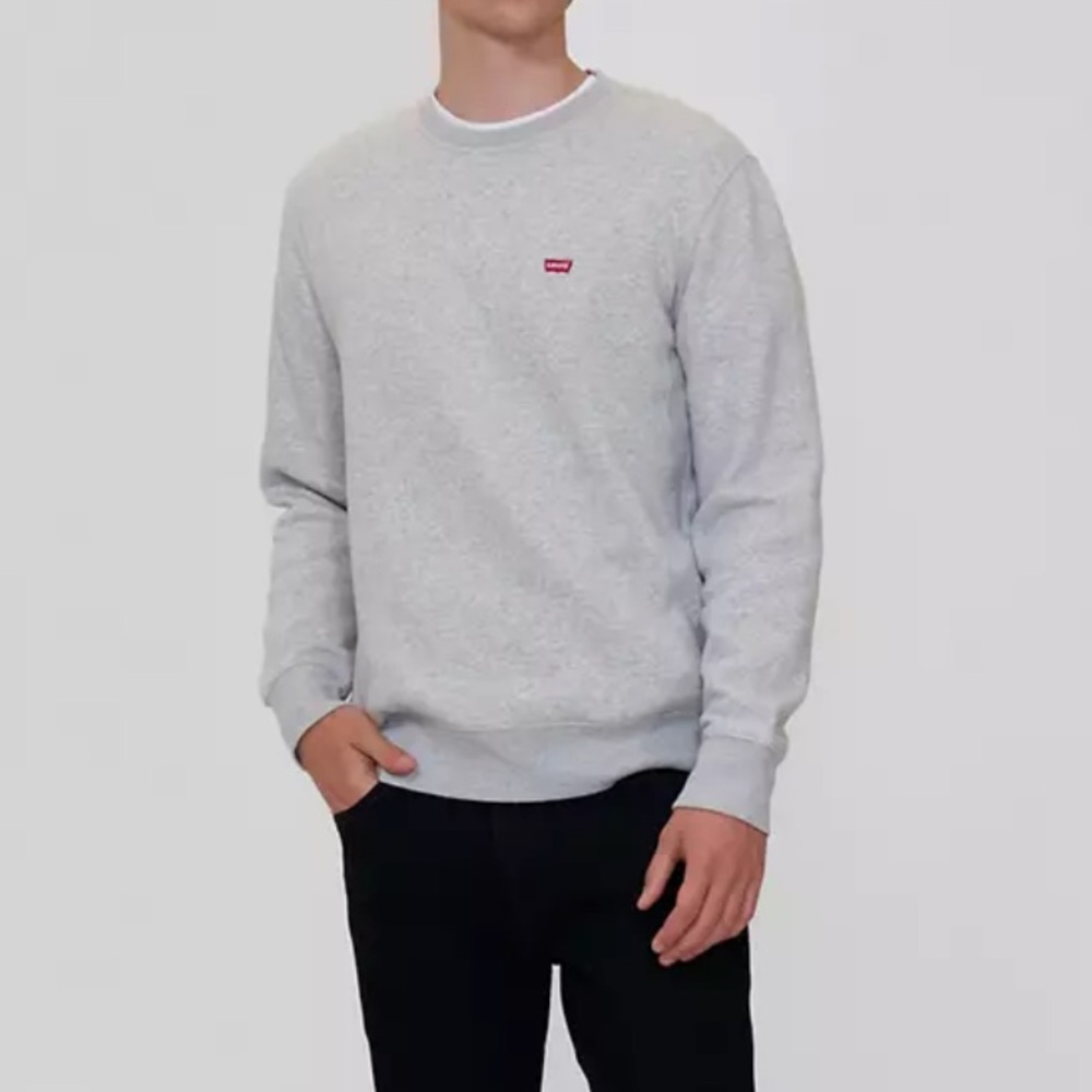 Levi’s gray CREWNECK SWEATSHIRT soft fleece size M